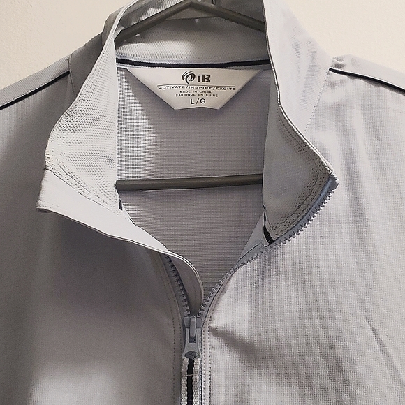 Men’s Shell Jacket - Size Medium - Picture 3 of 4